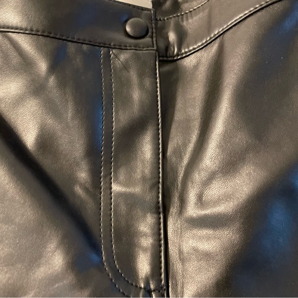 Wilfred Vegan Leather Pants - Size 2 EUC - Picture 2 of 6